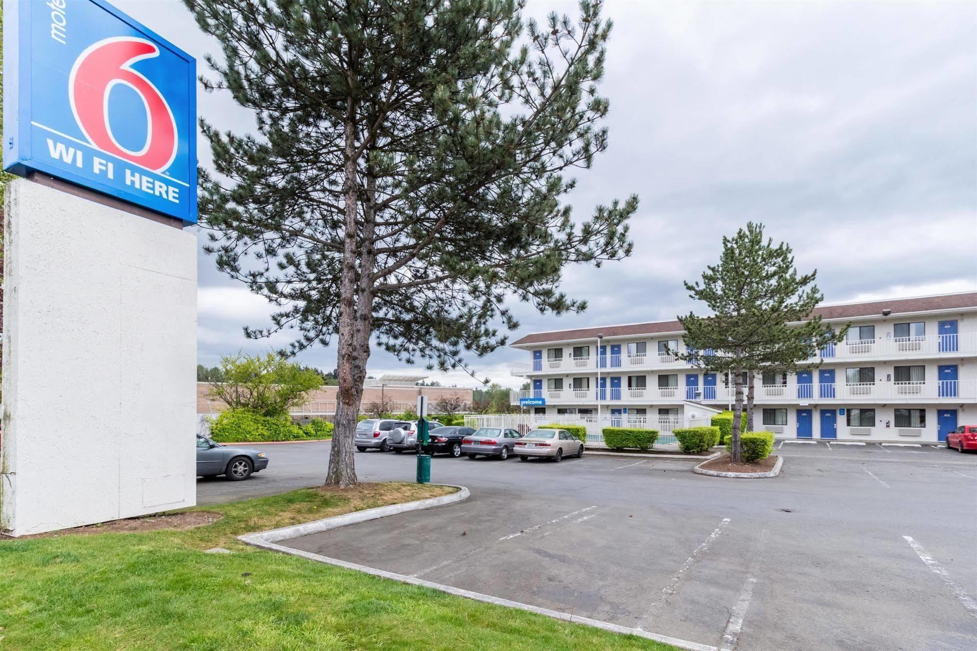 Motel 6-Kirkland, Wa - North Керкленд Экстерьер фото