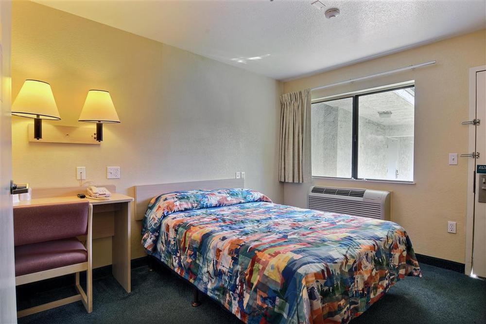 Motel 6-Kirkland, Wa - North Керкленд Номер фото